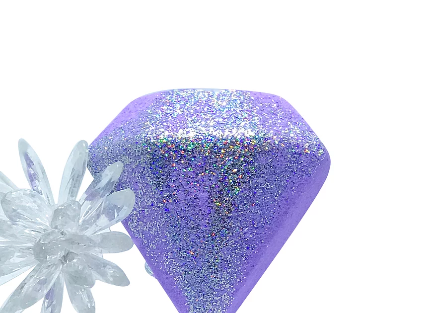 Lucy with Diamonds Glam Bath Bomb - Prosecco & Peach Nectar