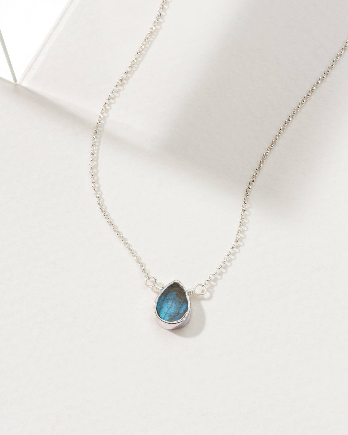 Silver Delicate Gemstone Necklace- Labradorite