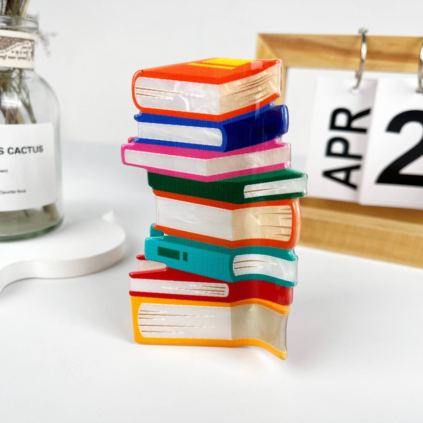 Oversize Lost in Ocean Books Hair Claw Clip